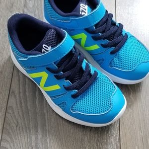 Kids New Balance Blue Velcro Size 11
